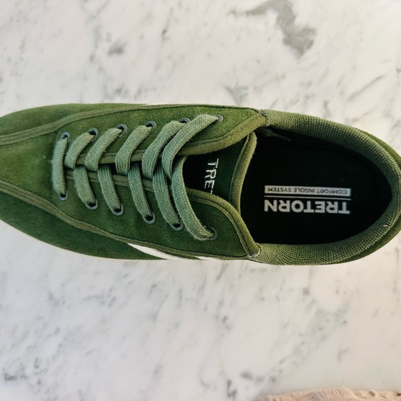 Tretorn Sneaker Suede in Olive size 8 - Picture 4 of 5